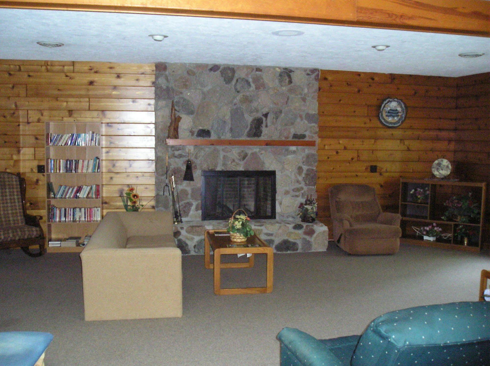 Bear Cave Rv Campground Buchanan Exteriér fotografie